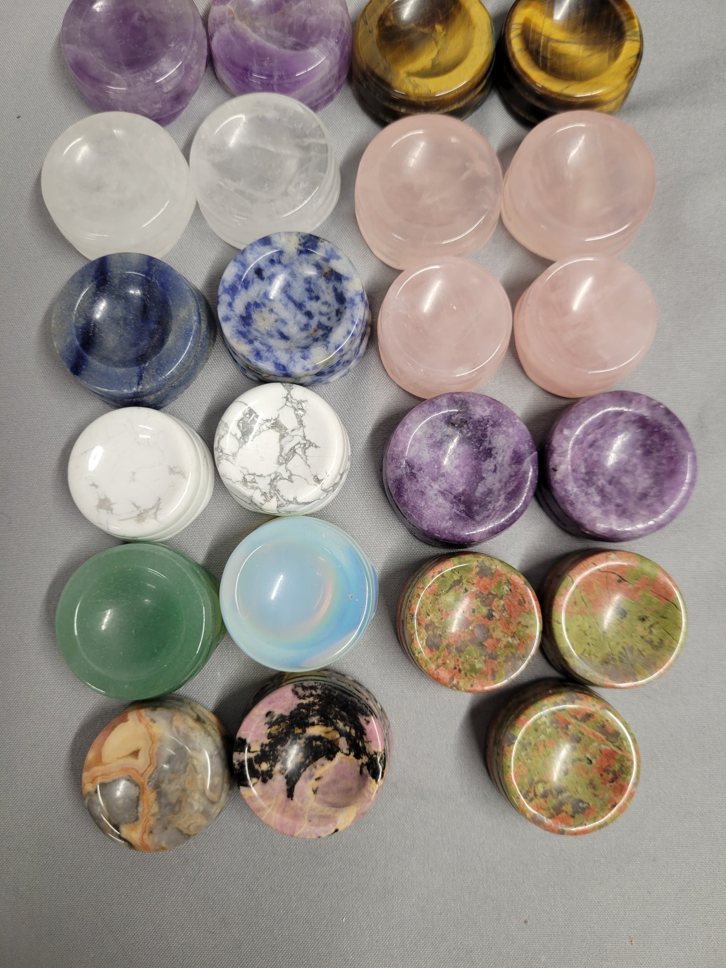 Crystal sphere holders