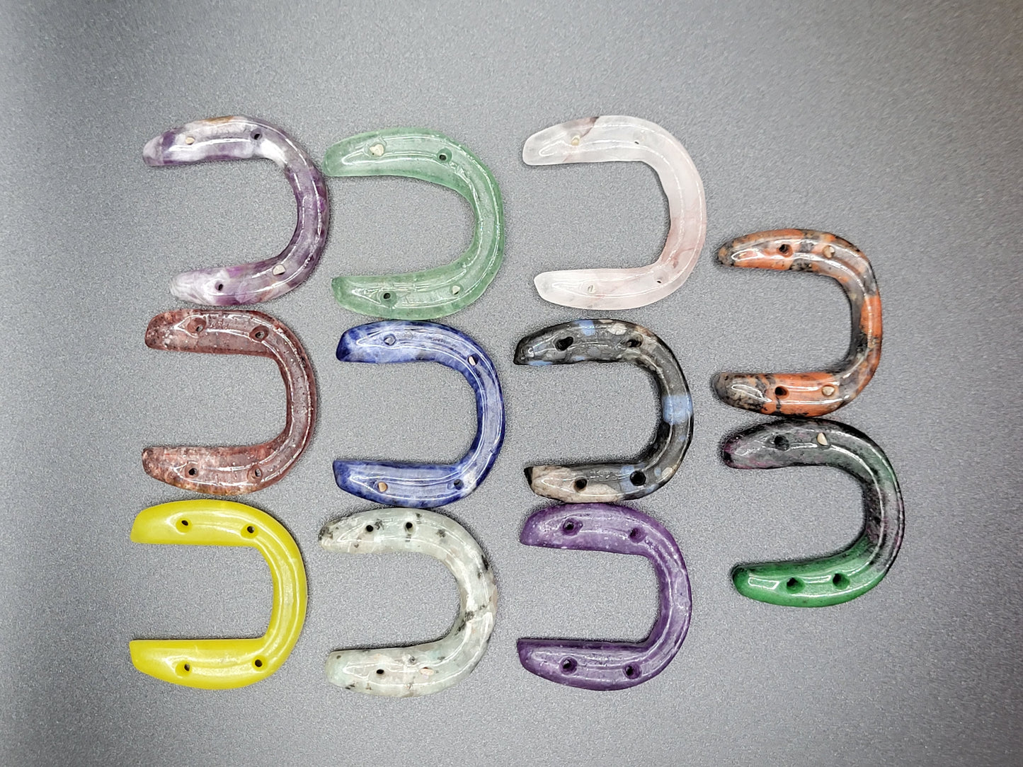 Horseshoe carvings (small)