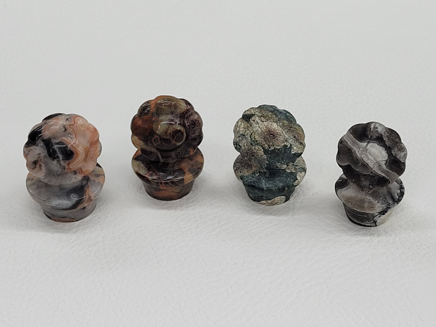 Sunflowers in flower pot