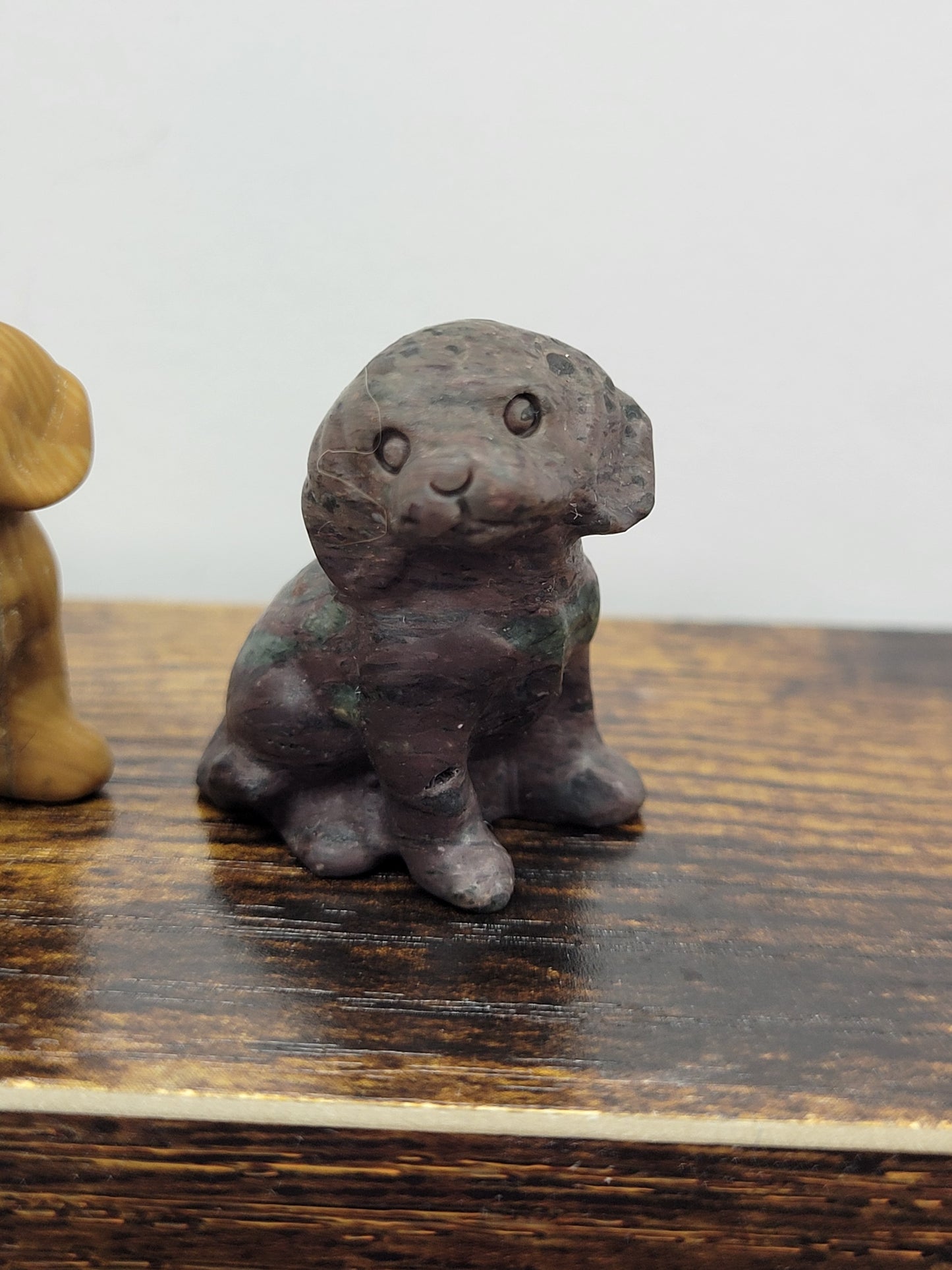 Dog carving - Beagle (small)