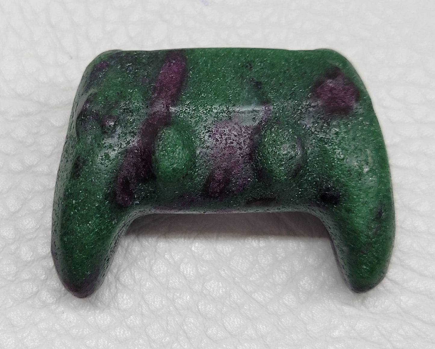 Game controller carvings