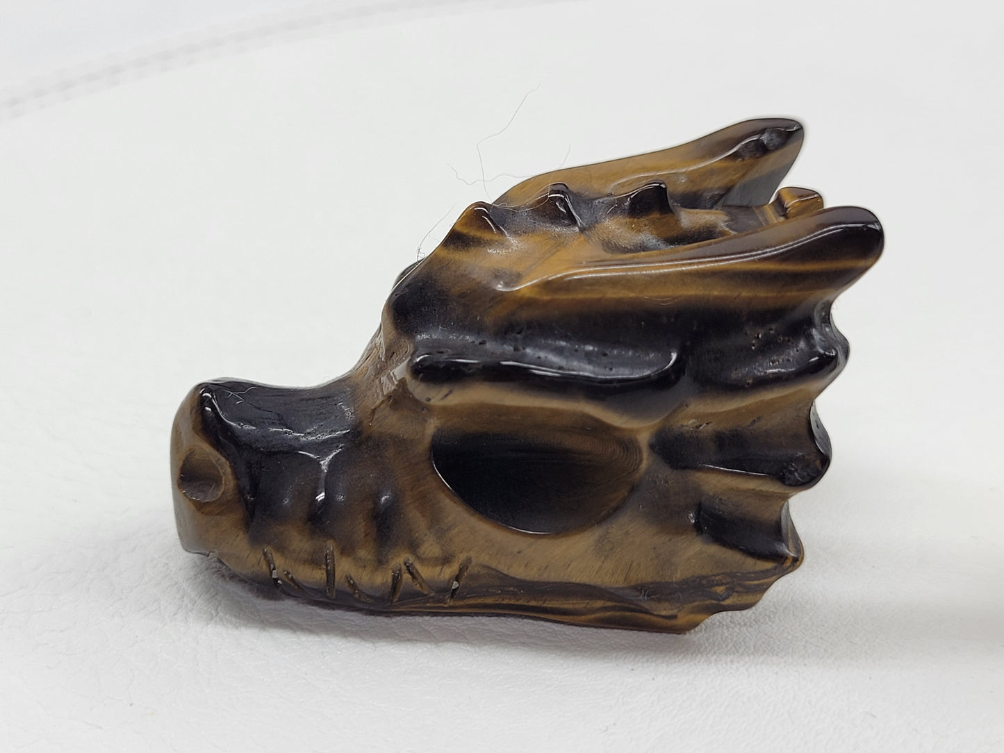 Dragon head carving (M)