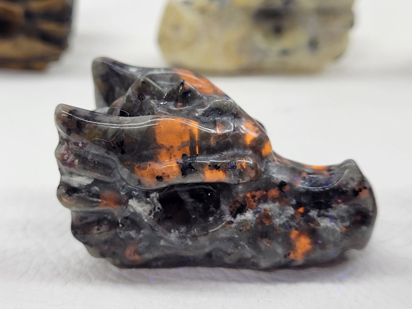 Dragon head carving (M)