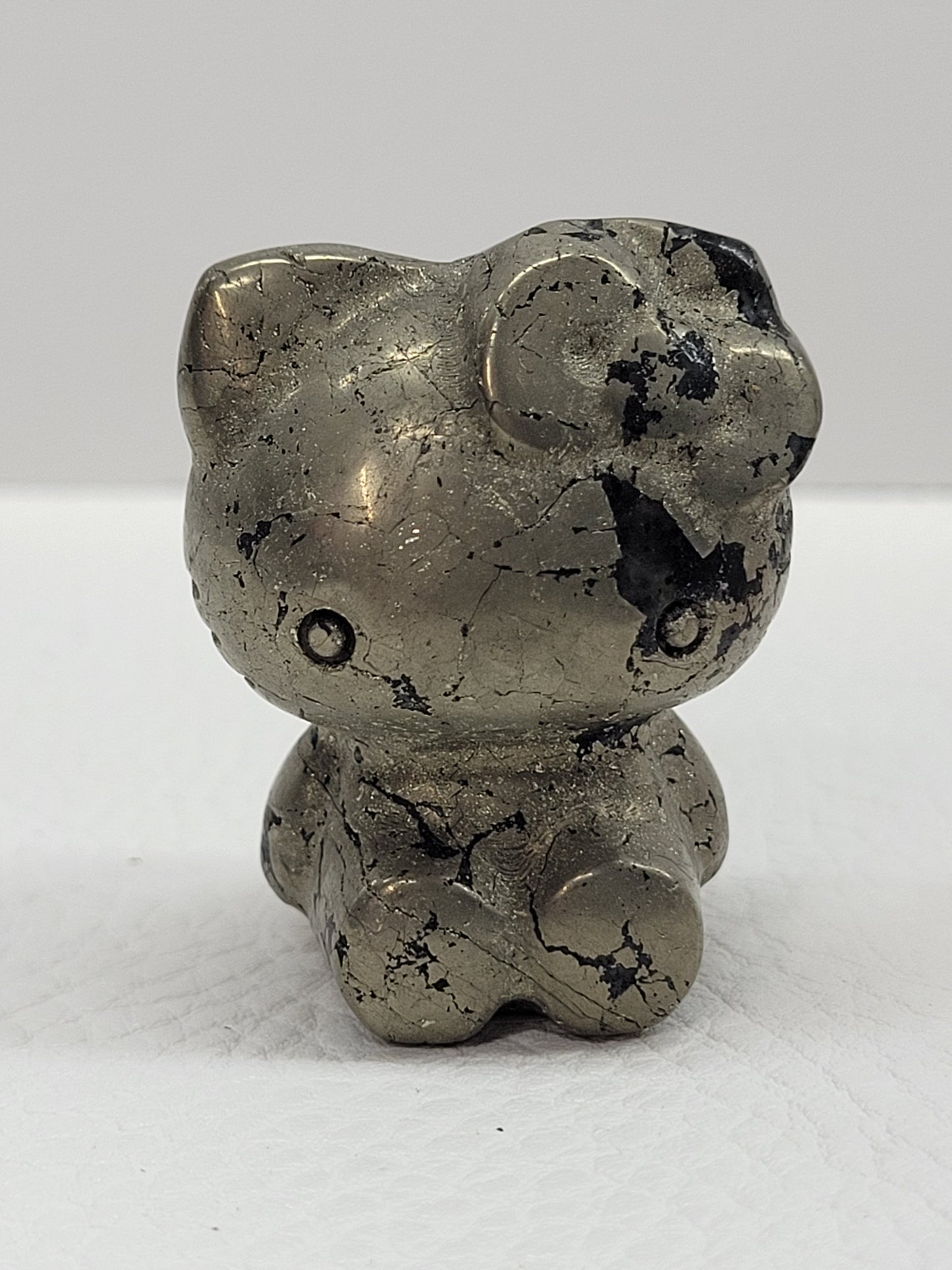 Hello Kitty carving (small)