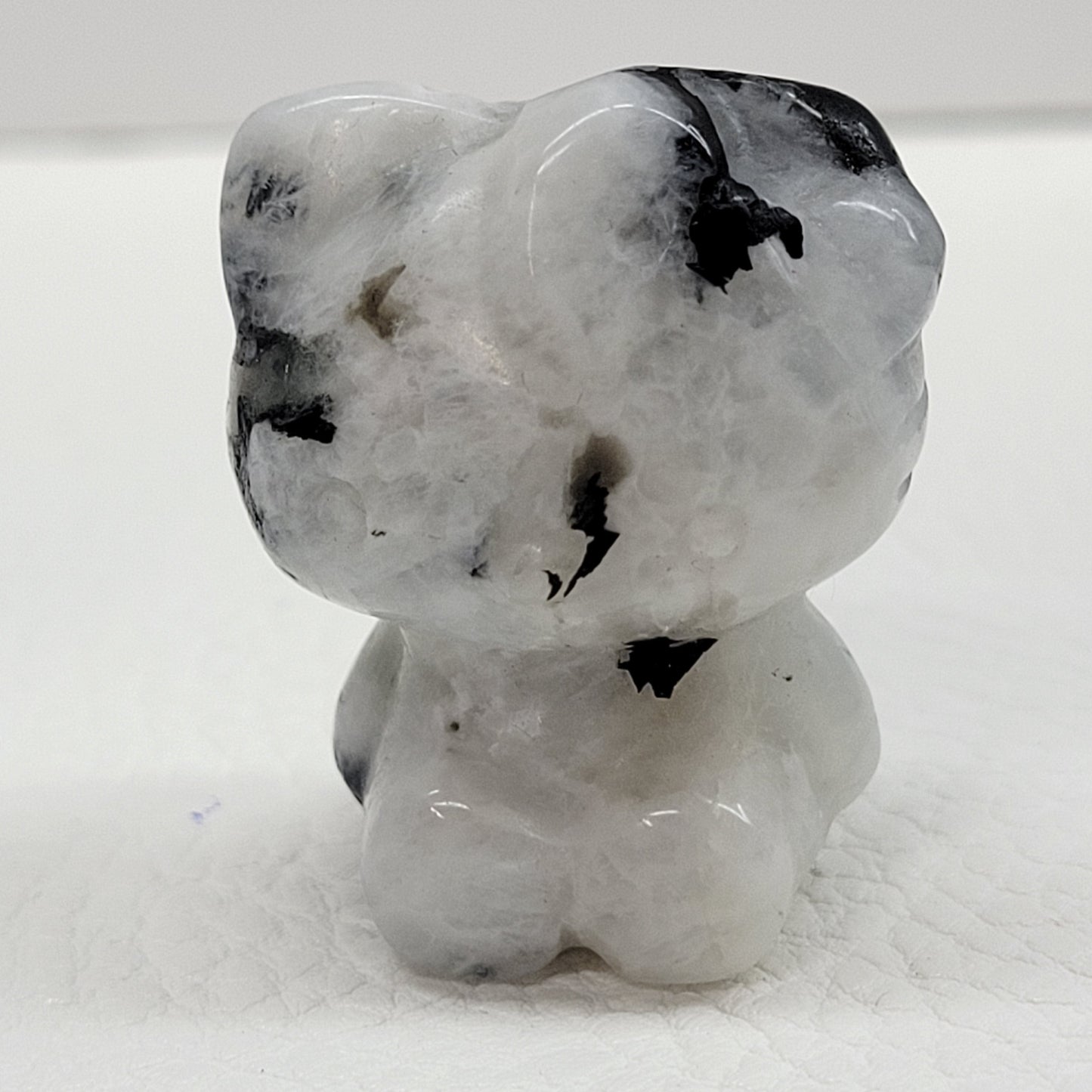 Hello Kitty carving (small)