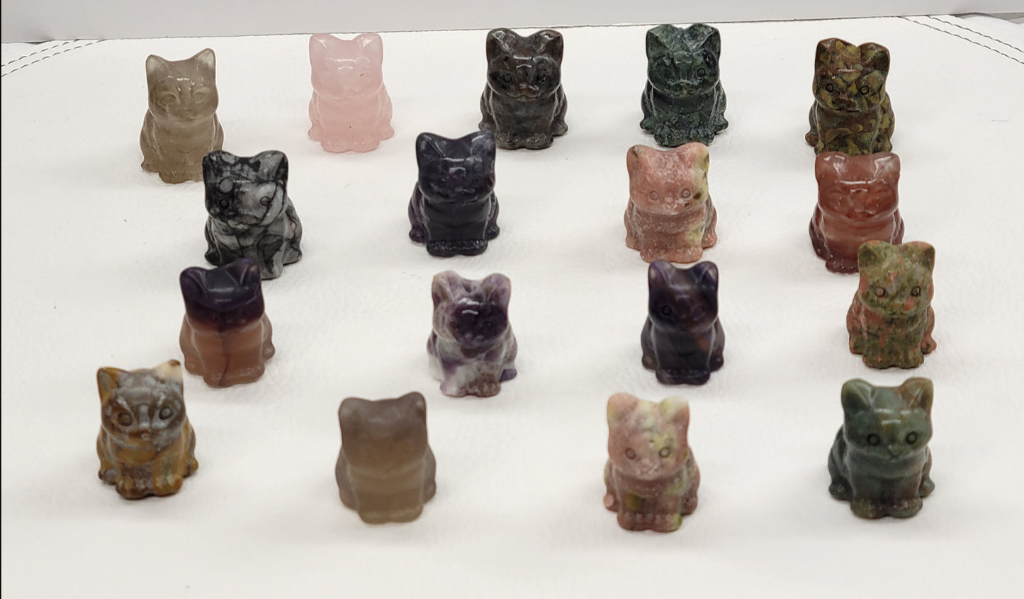 Cute cat/kitty carvings (small)