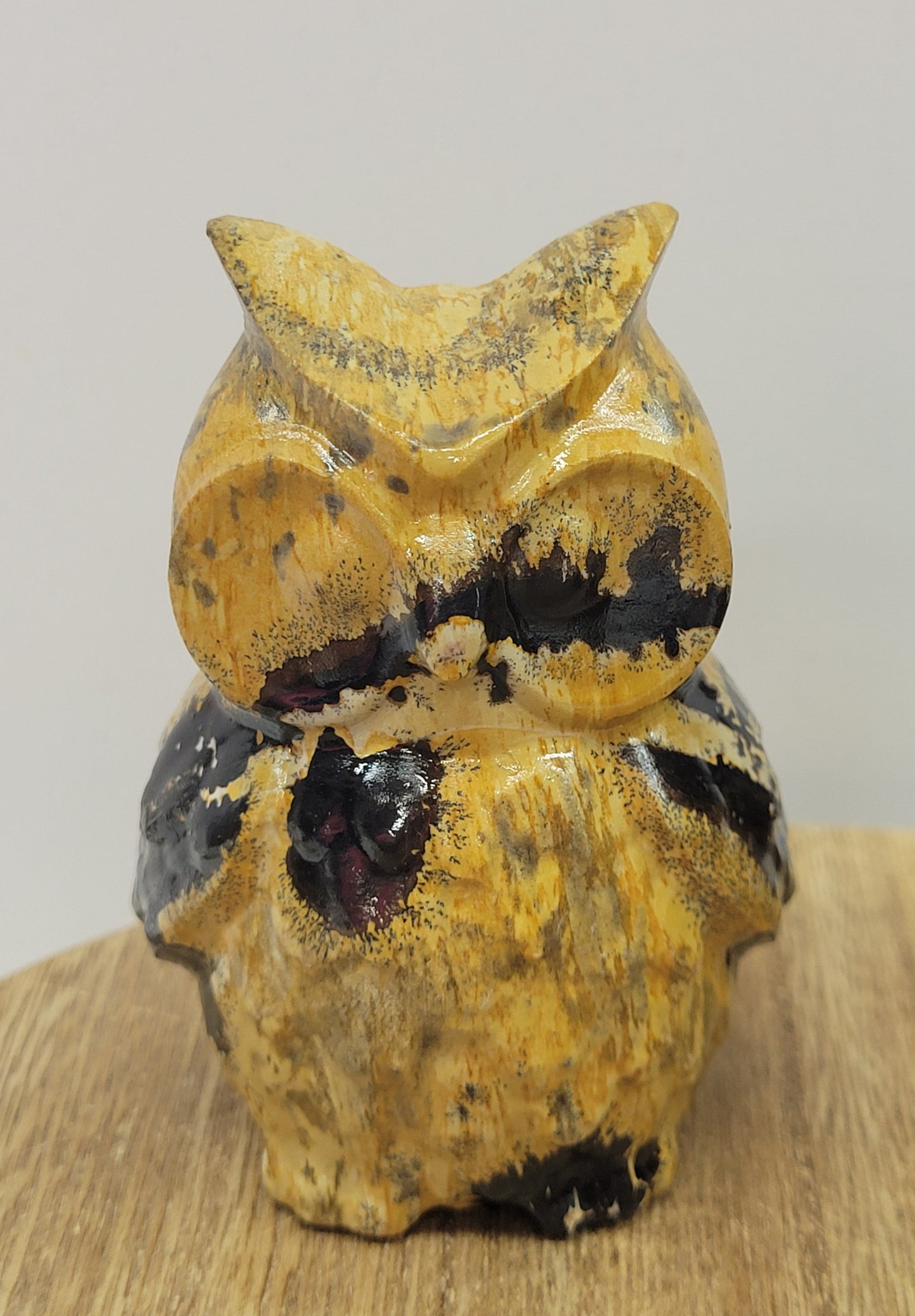 Picture Jasper owl carvings (large)