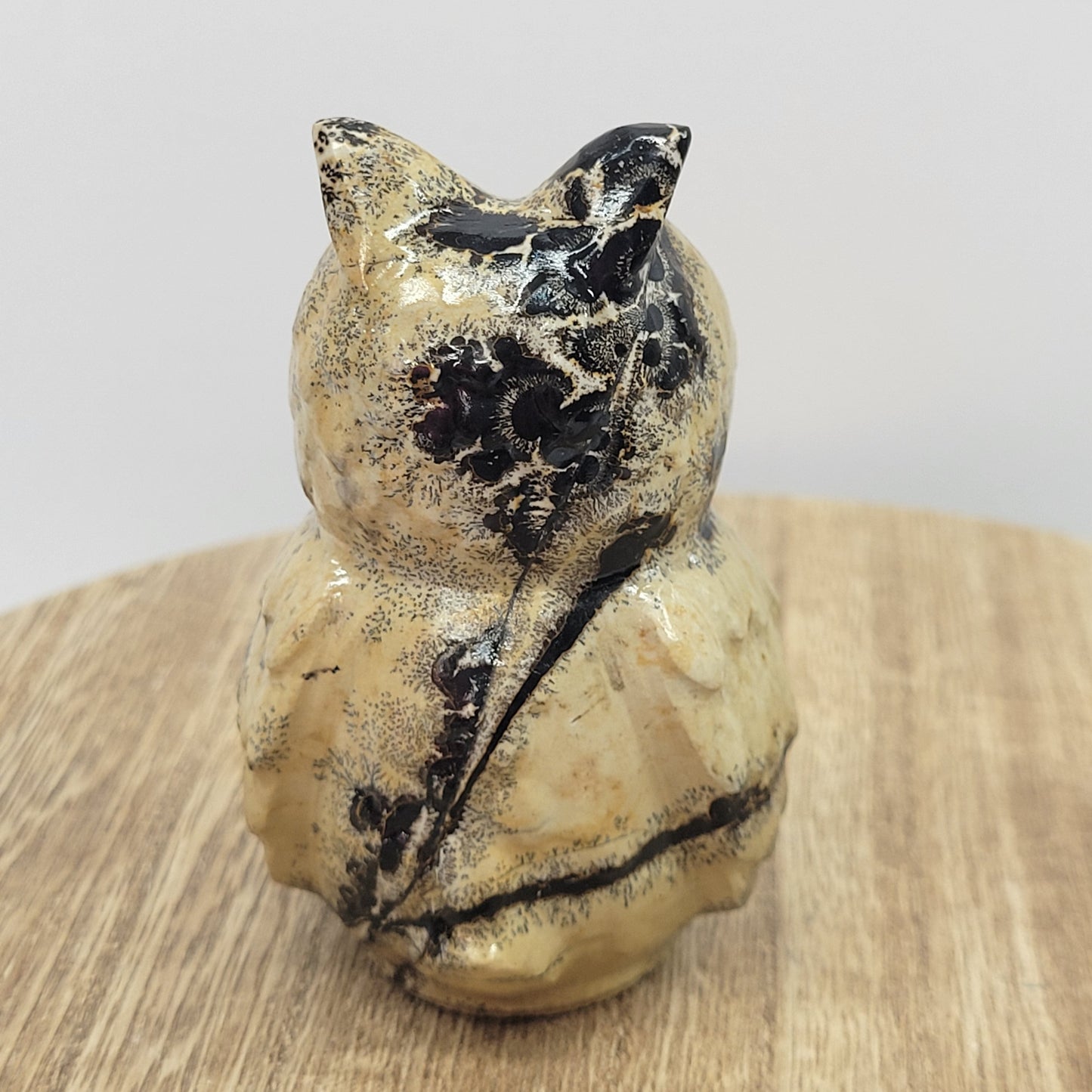 Picture Jasper owl carvings (large)