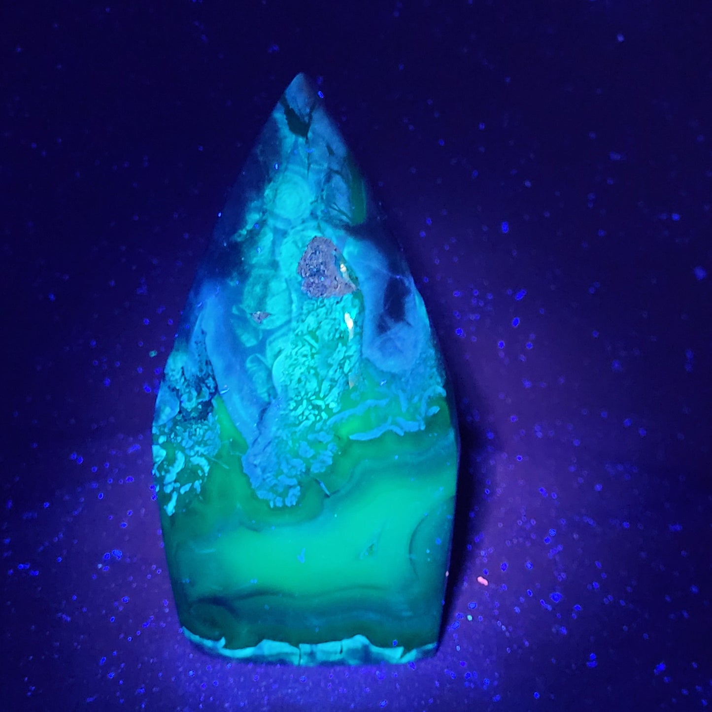 Volcano Agate teardrop flame