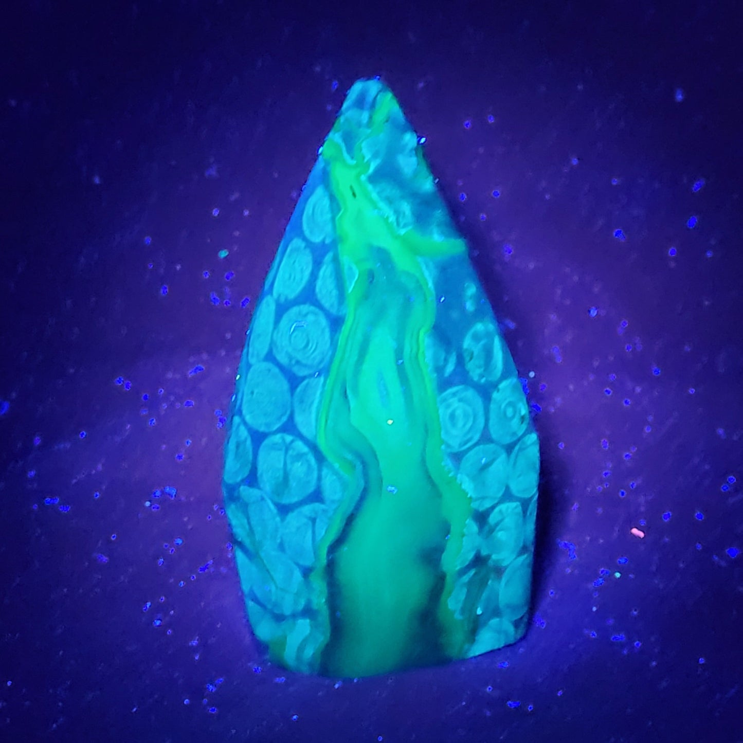 Volcano Agate teardrop flame