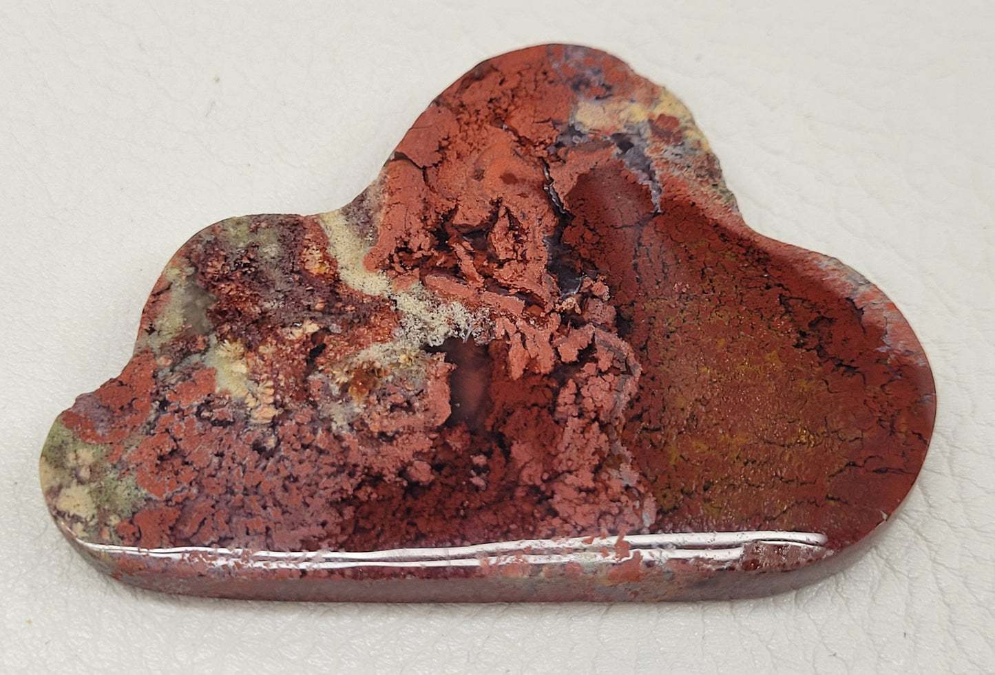 Scenic Moss cloud carvings