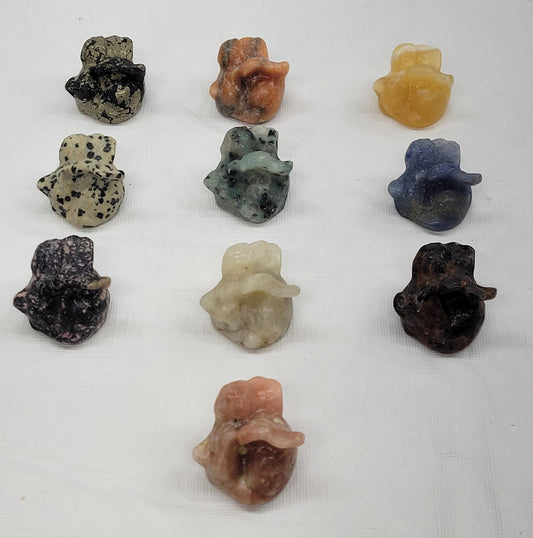 Cat/kitty carving - sleeping angel