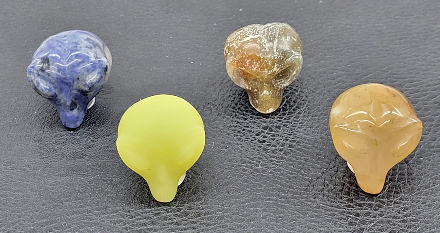 Alien head carving (small)