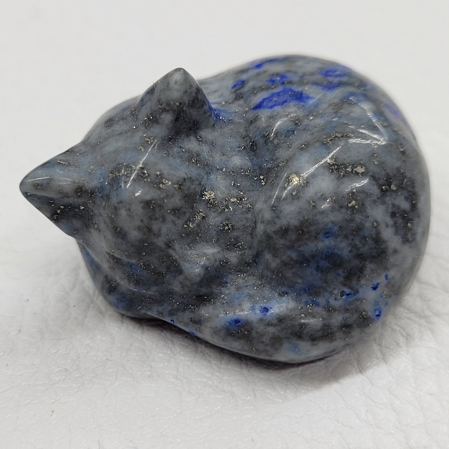 Cat/kitty carvings - sleeping (small)