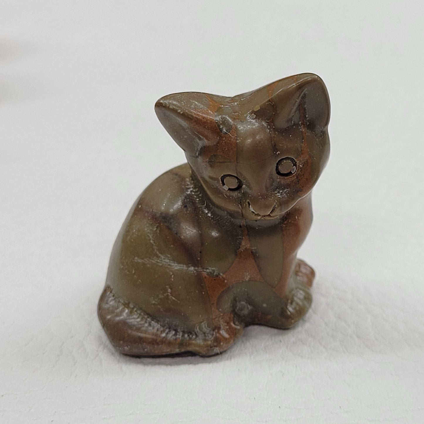Cat/kitty carvings - side sitting