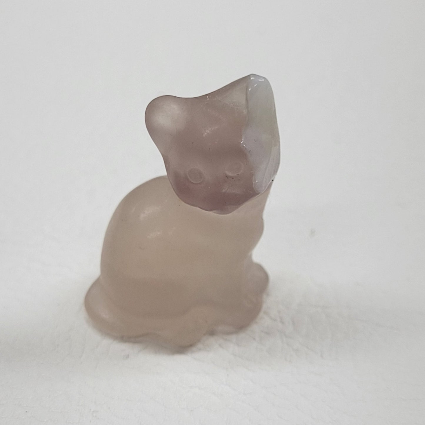 Cat/kitty carvings - side sitting