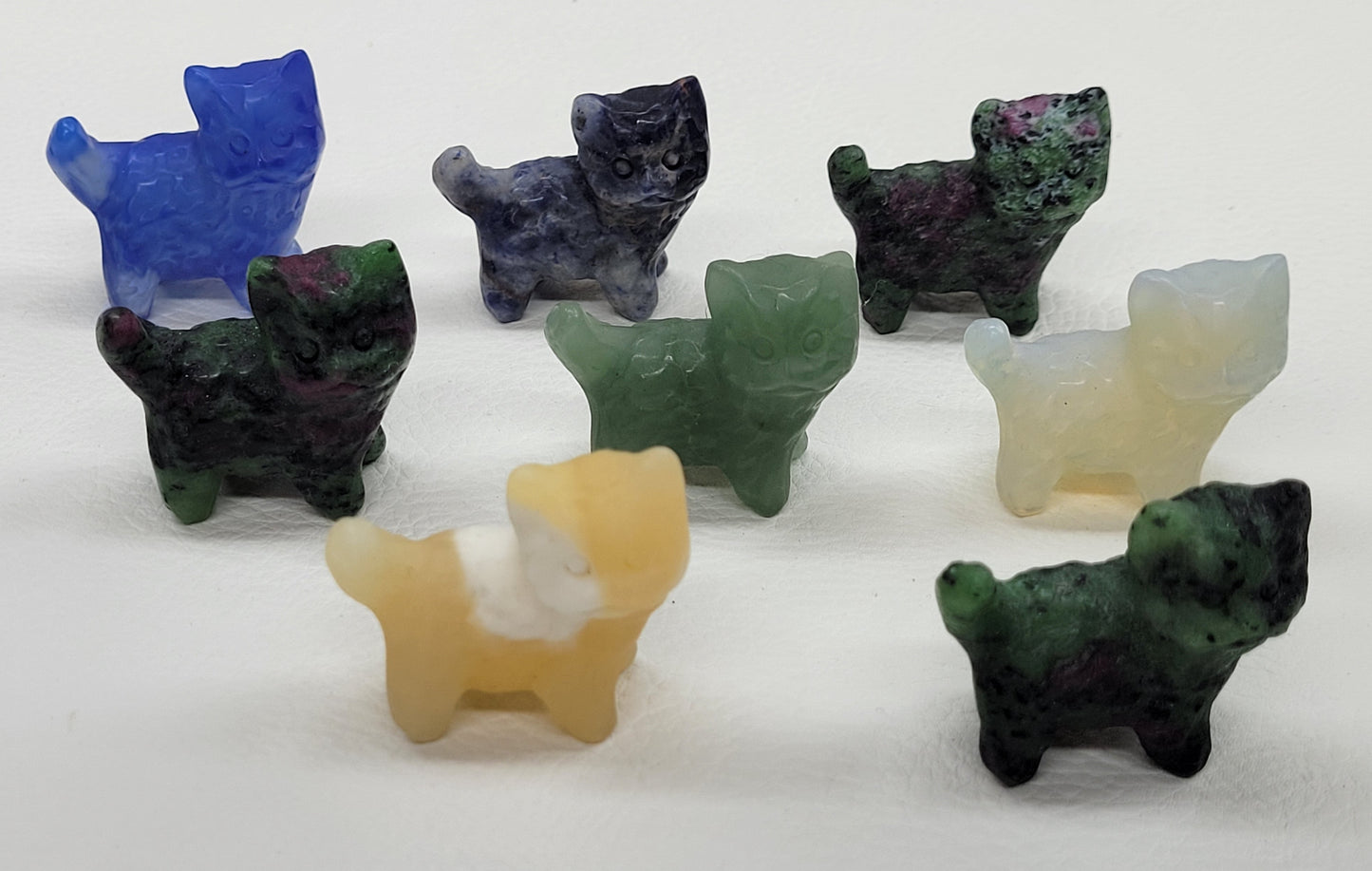 Cat/kitty carving - standing