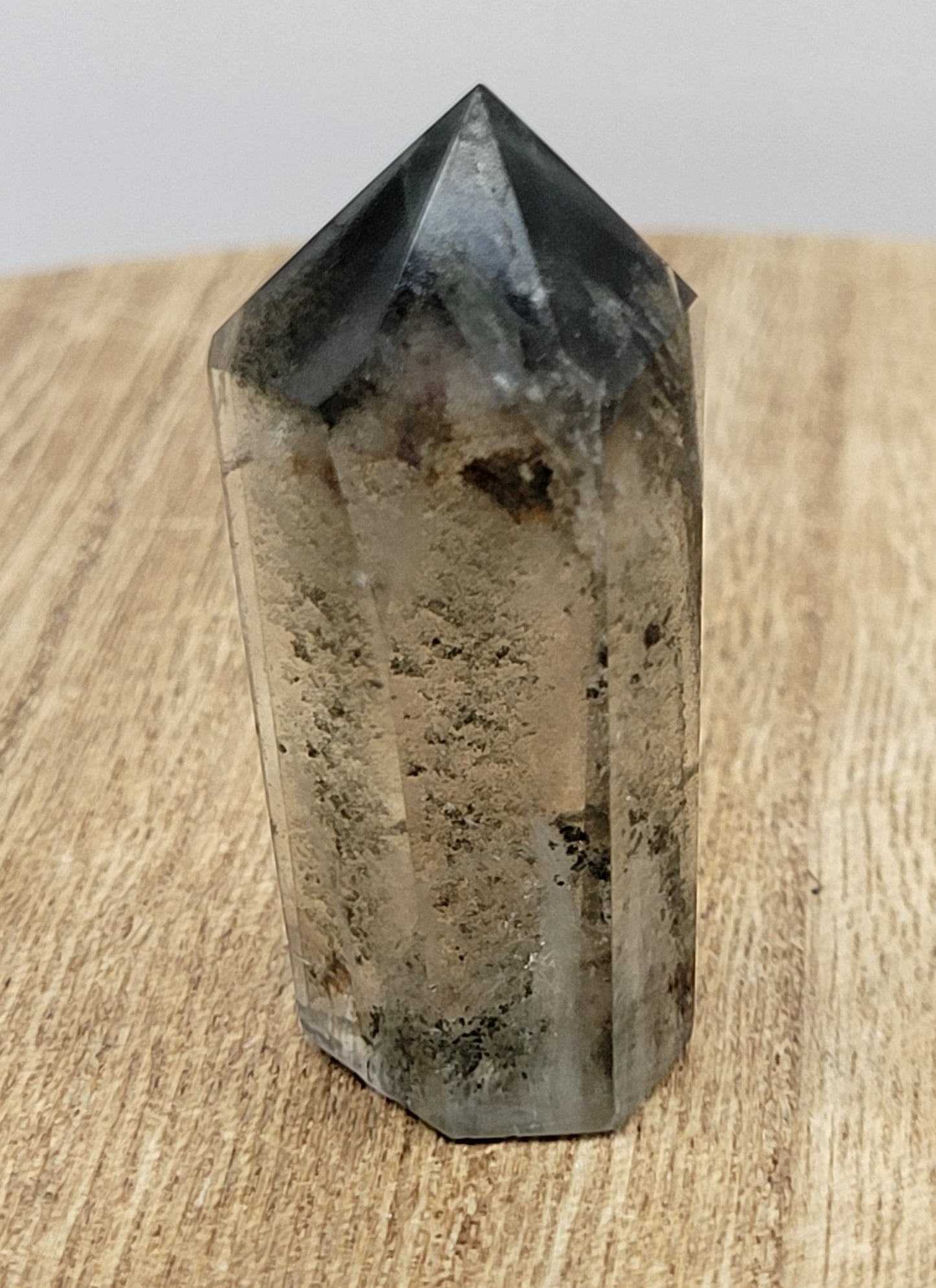 Garden Quartz tower (medium to large)