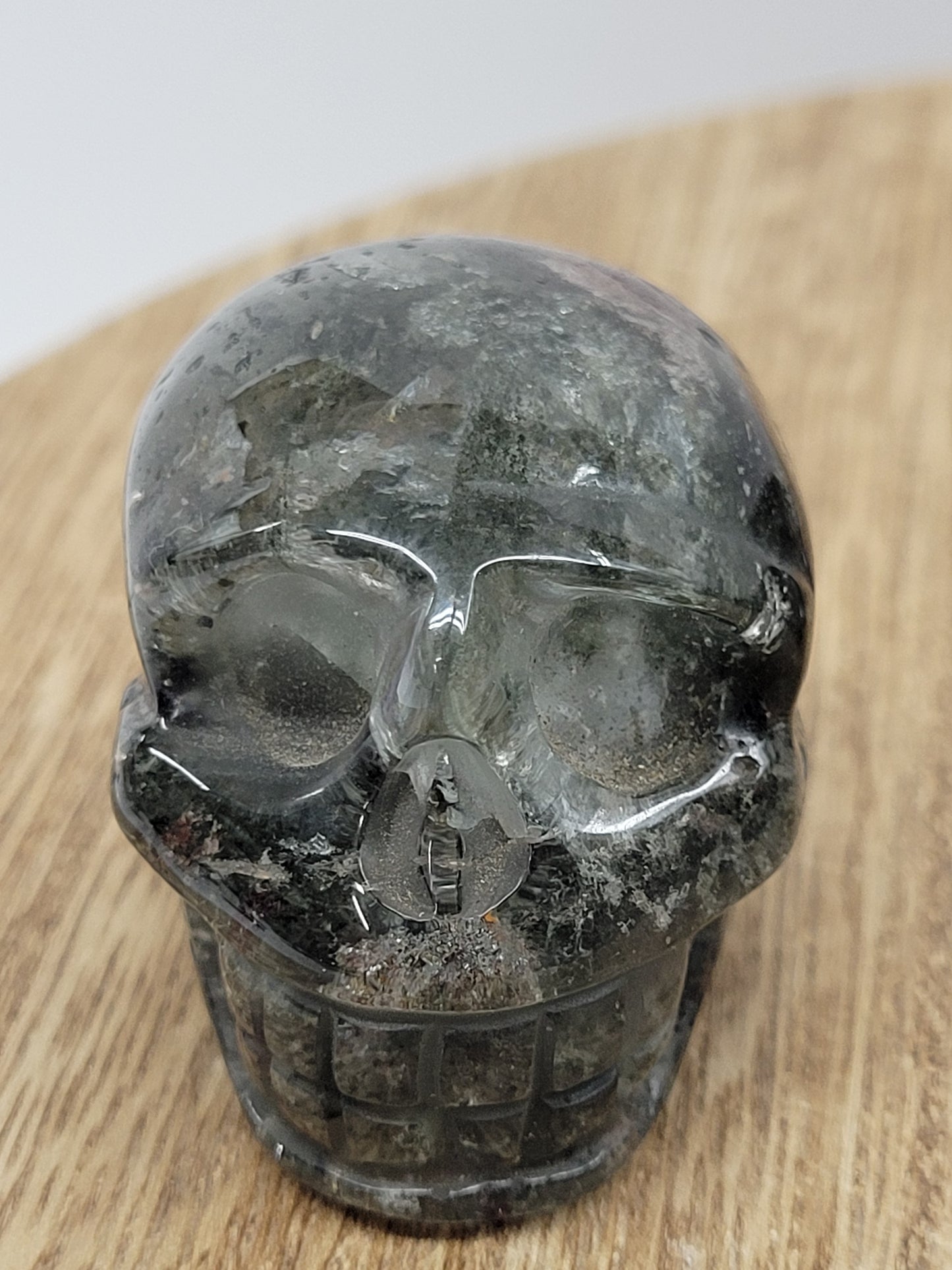 Skull small - Garden Quartz