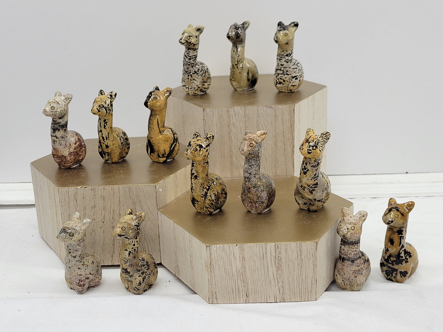 Picture Jasper llama carving (small)