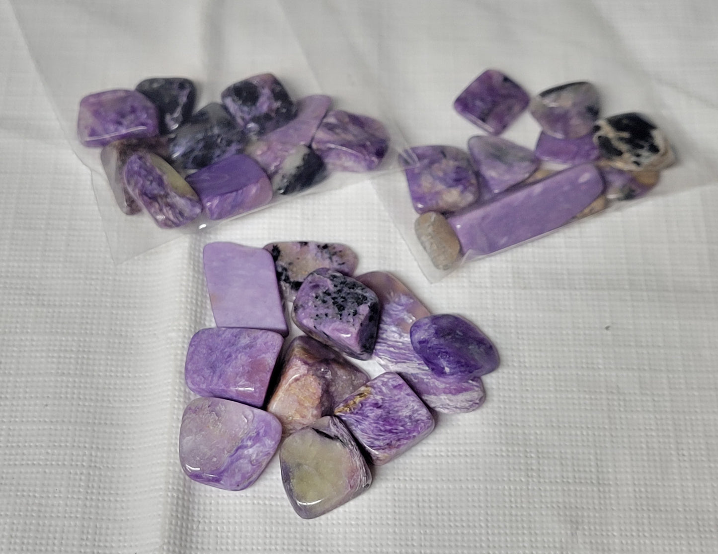 Charoite chips