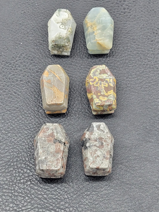 Coffin on pedestal (small)