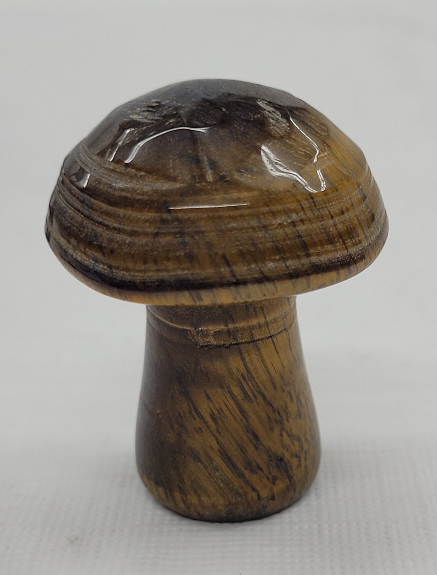 Mushroom carvings (medium)