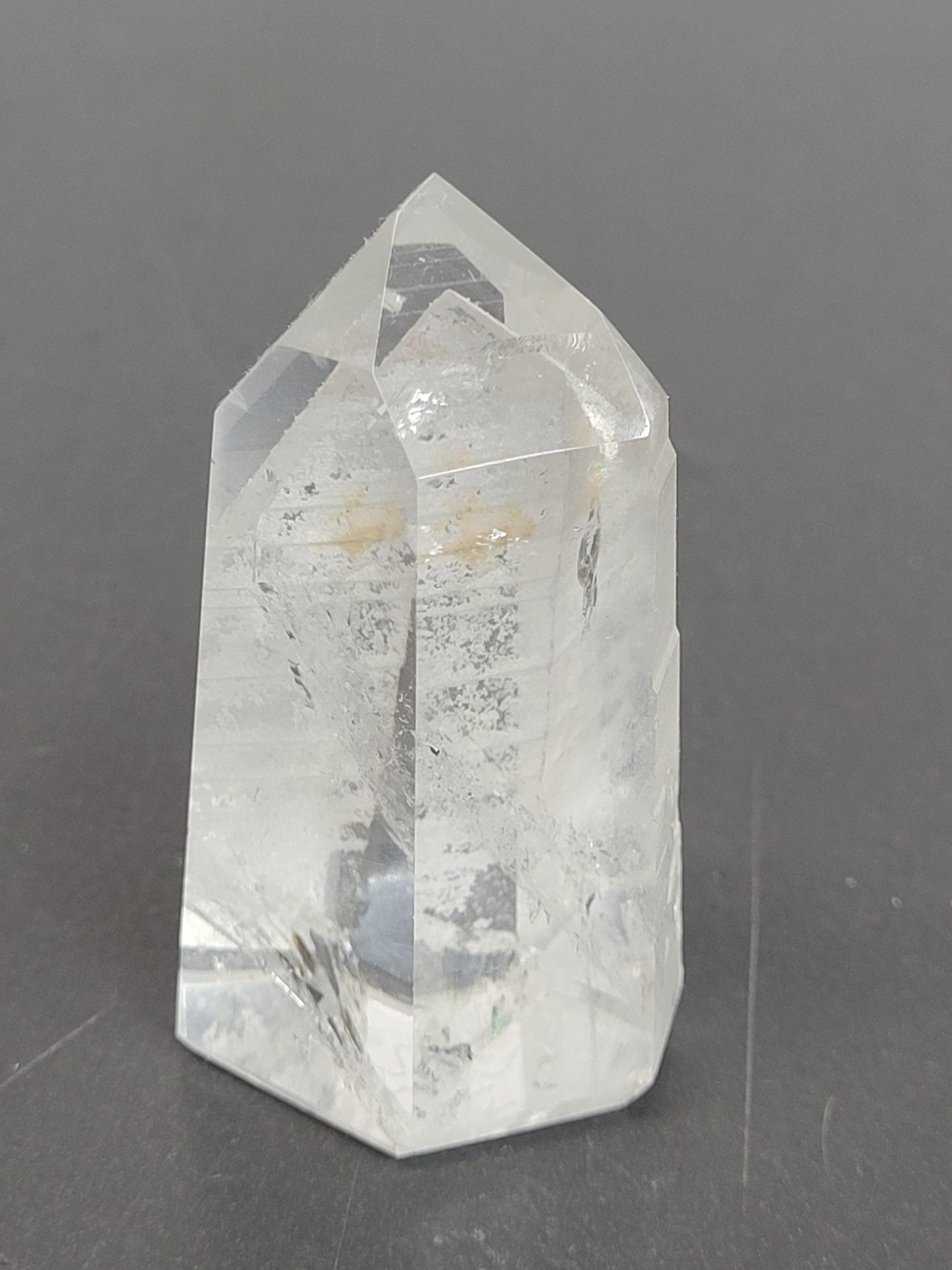 Lemuiran Quartz tower (1 of 2)