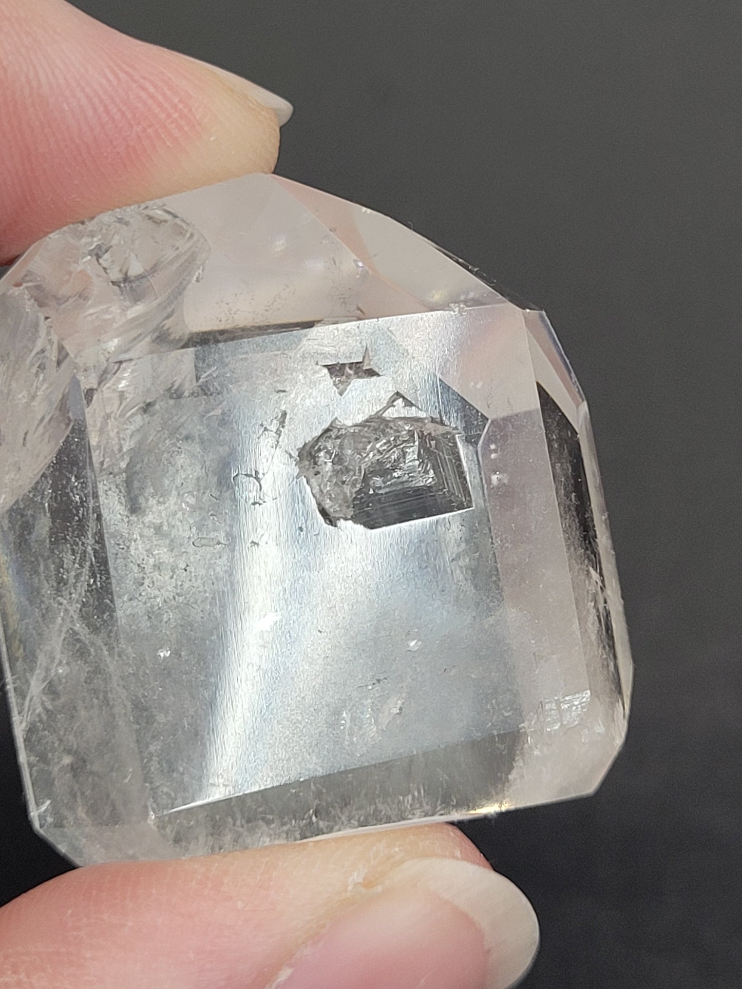 Lemuiran Quartz tower (1 of 2)