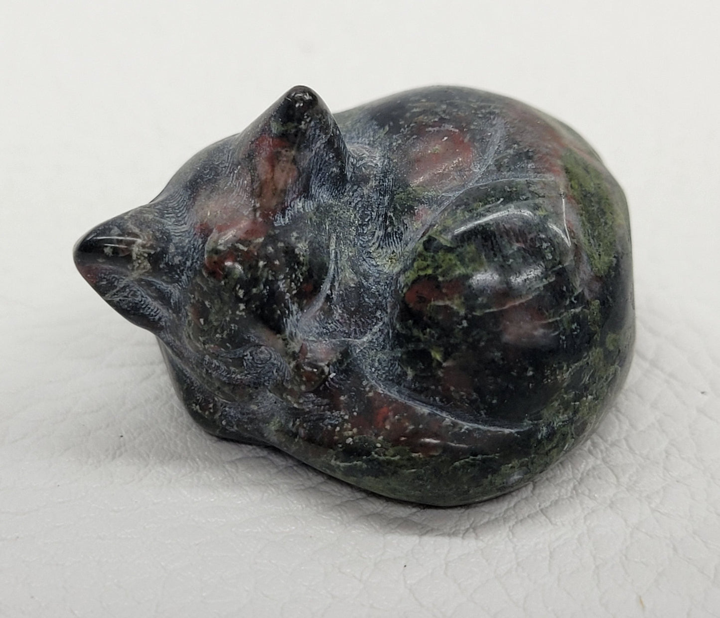 Cat/kitty carvings - sleeping (small)