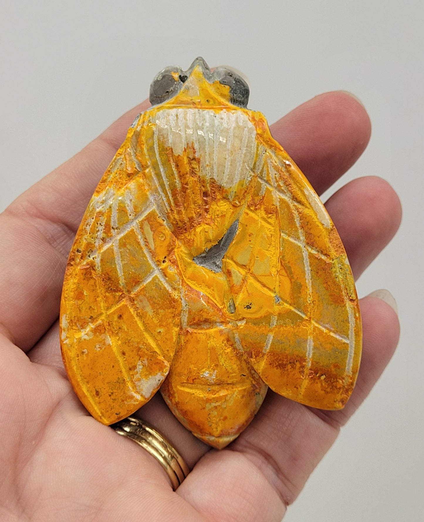 Bumblebee Jasper bee carving