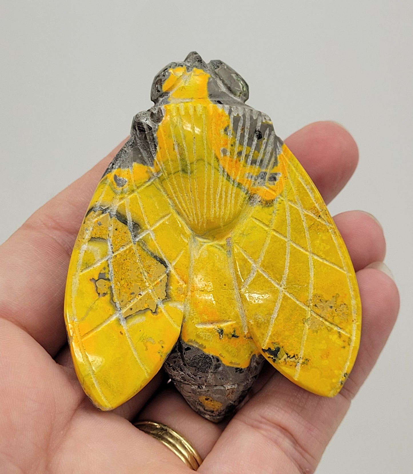 Bumblebee Jasper bee carving
