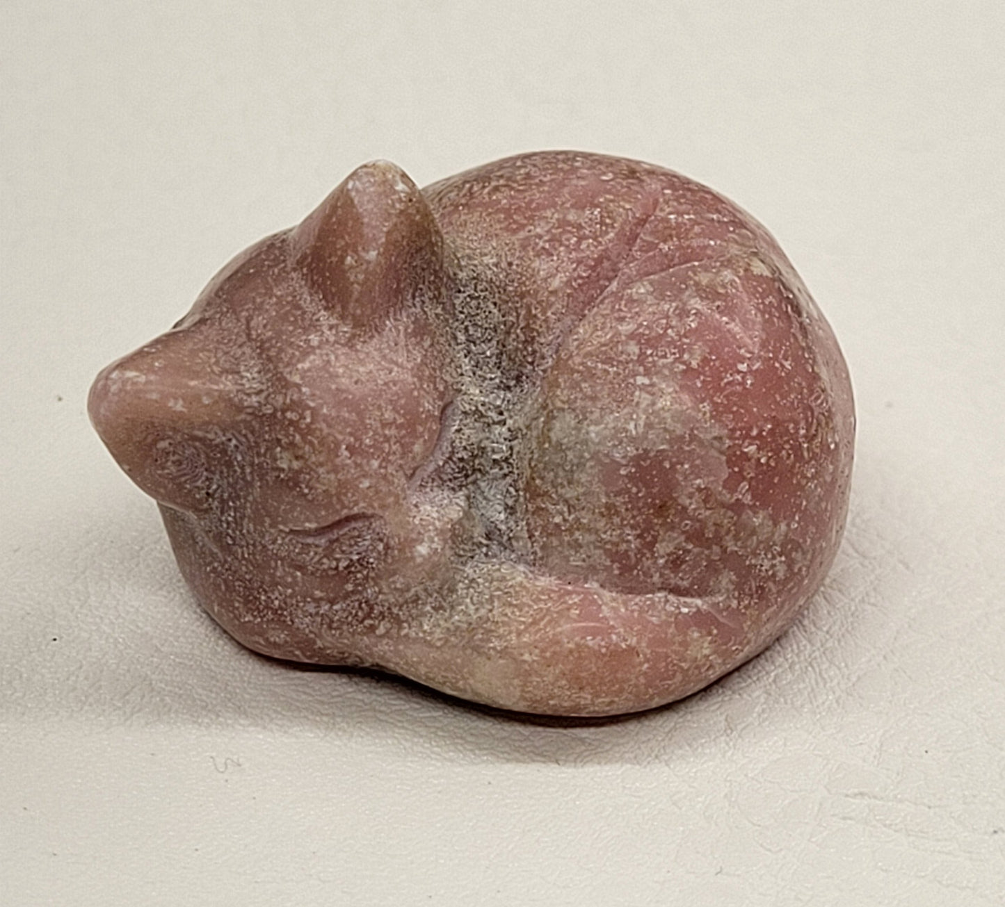 Cat/kitty carvings - sleeping (small)