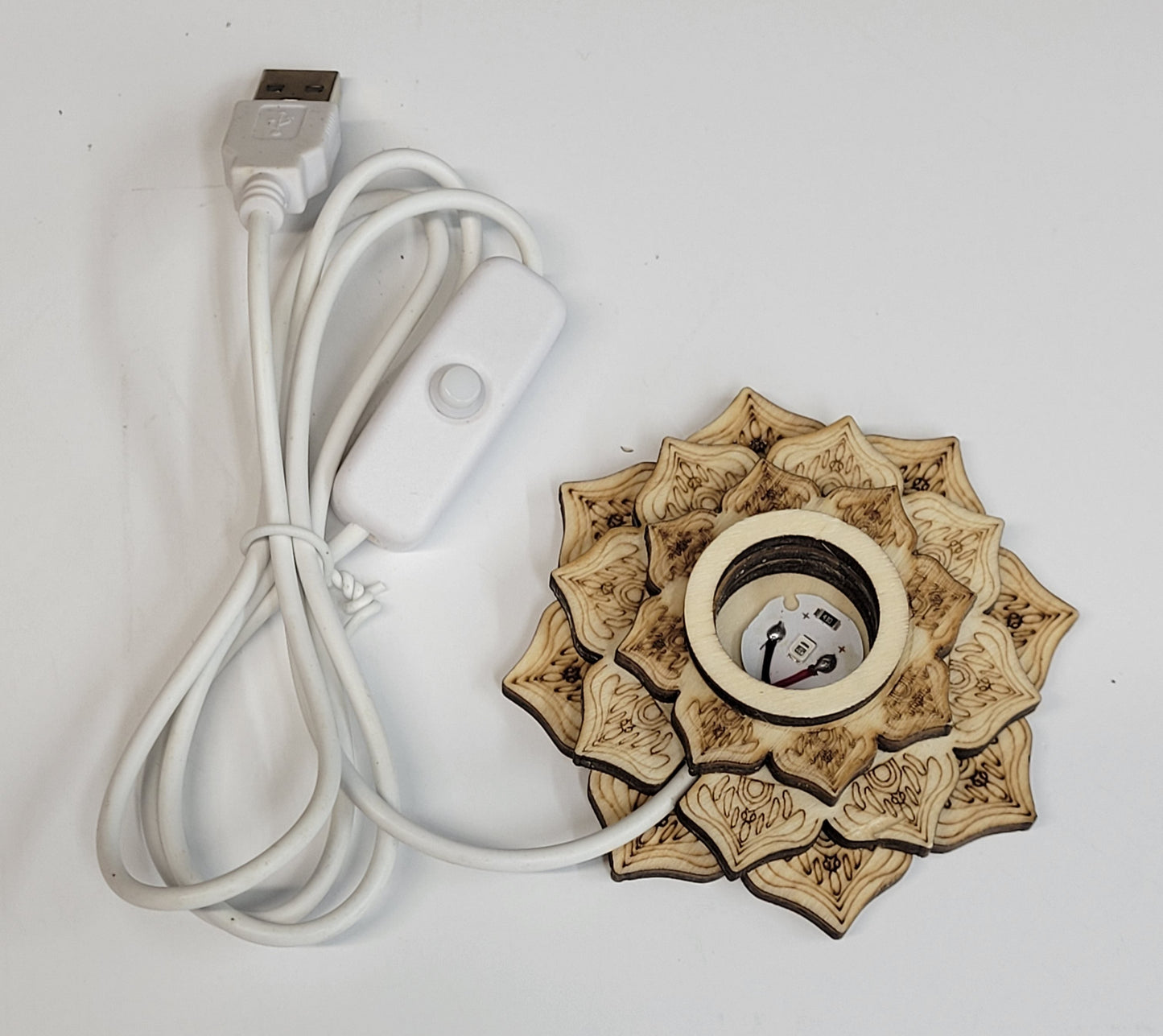 Lighted sphere stand - Wood lotus