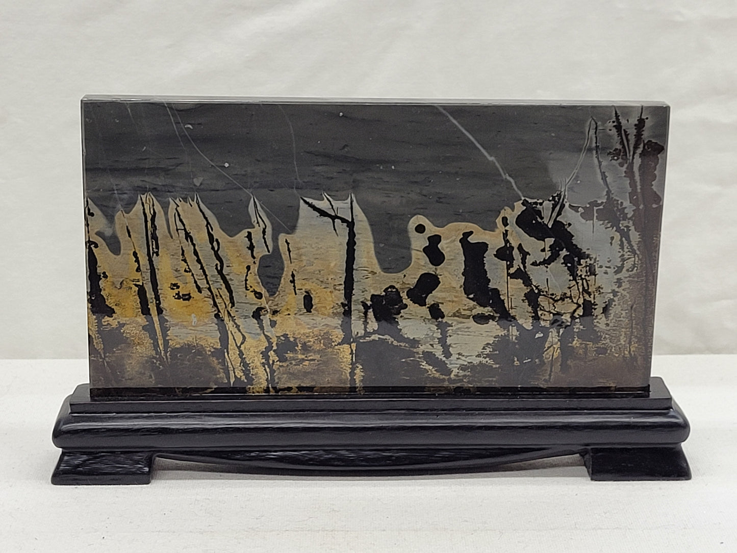 Picture Jasper slab on stand