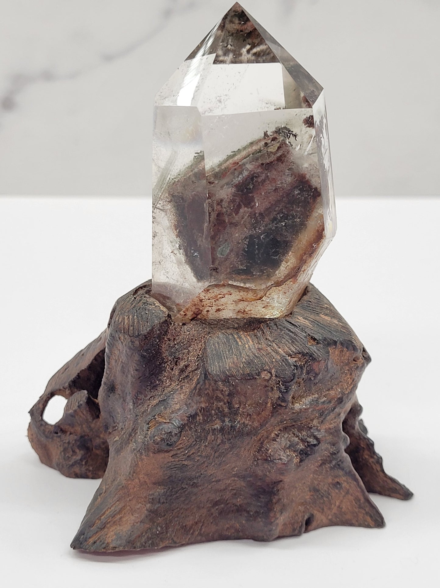 Garden Quartz statement towers on driftwood stand