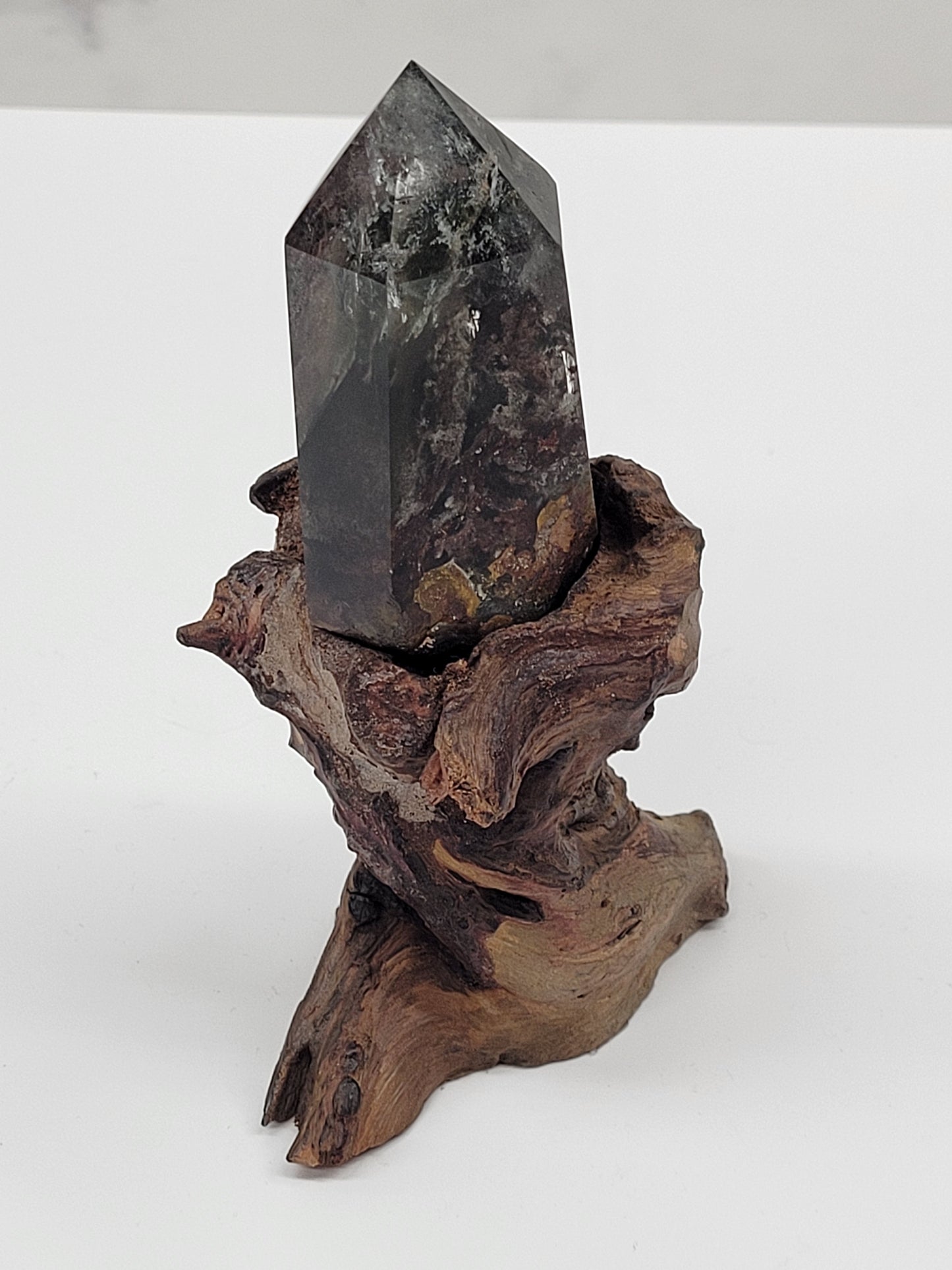 Garden Quartz statement towers on driftwood stand