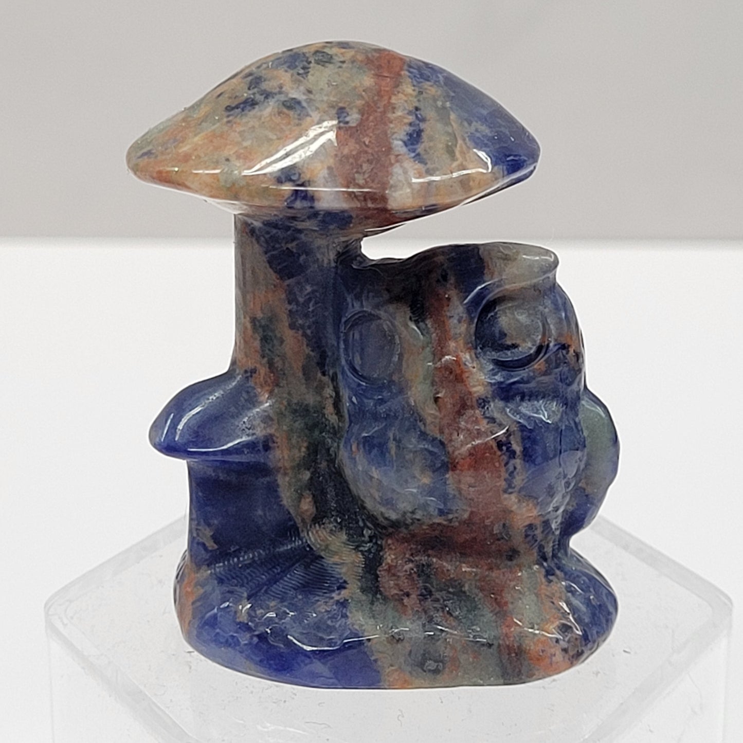 Owl under mushroom carving (medium)