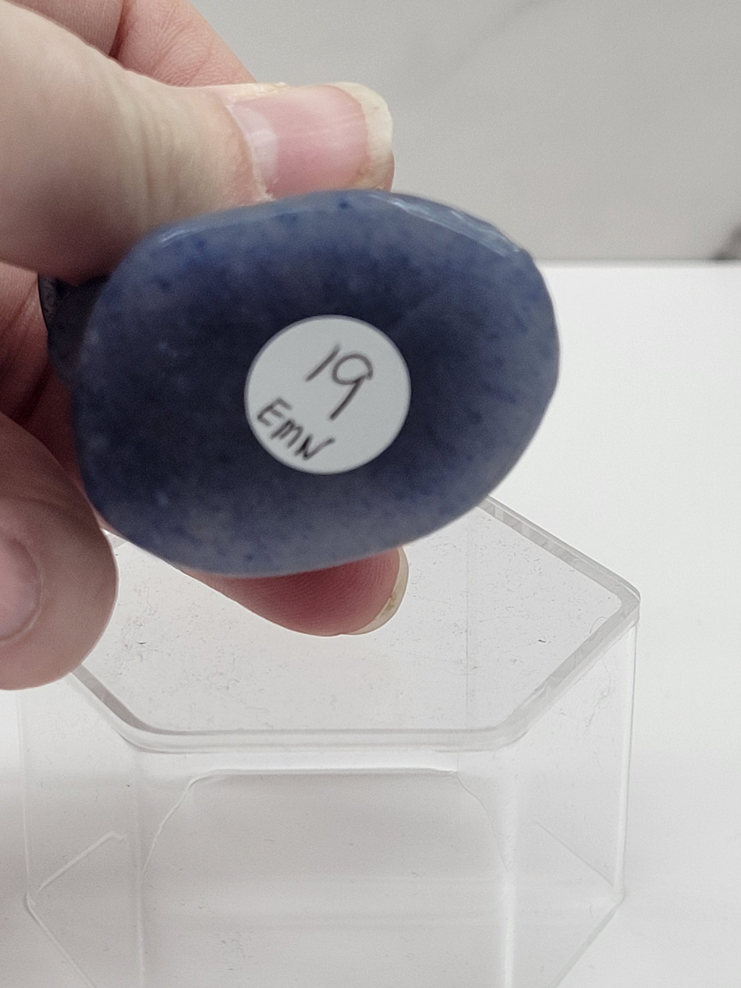 Owl under mushroom carving (medium)