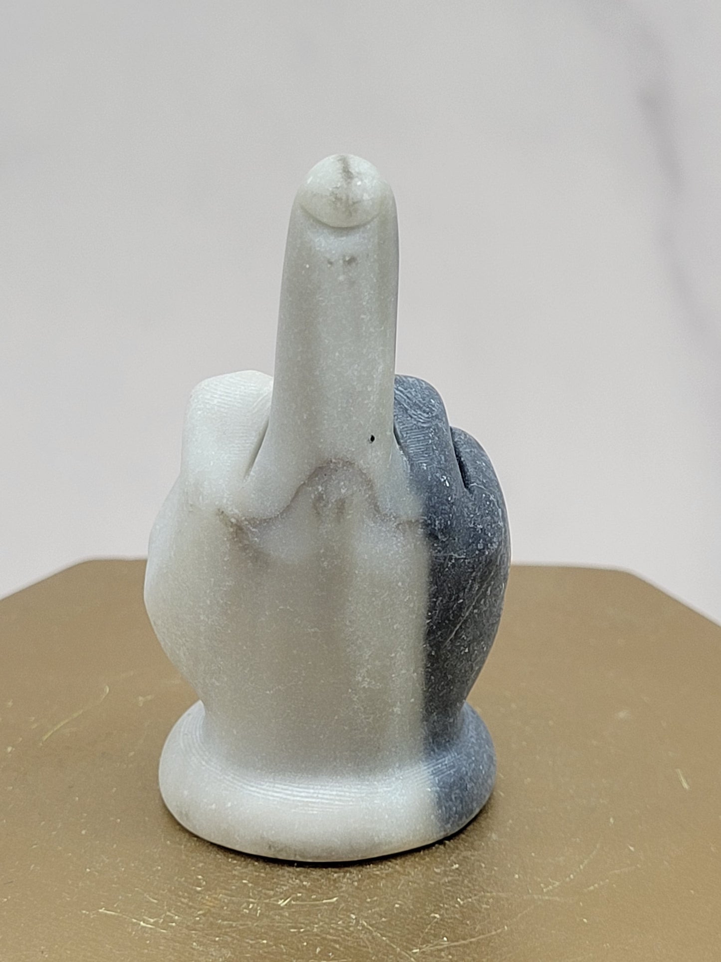 Hand gesture - Middle finger carvings (Tai Chi)