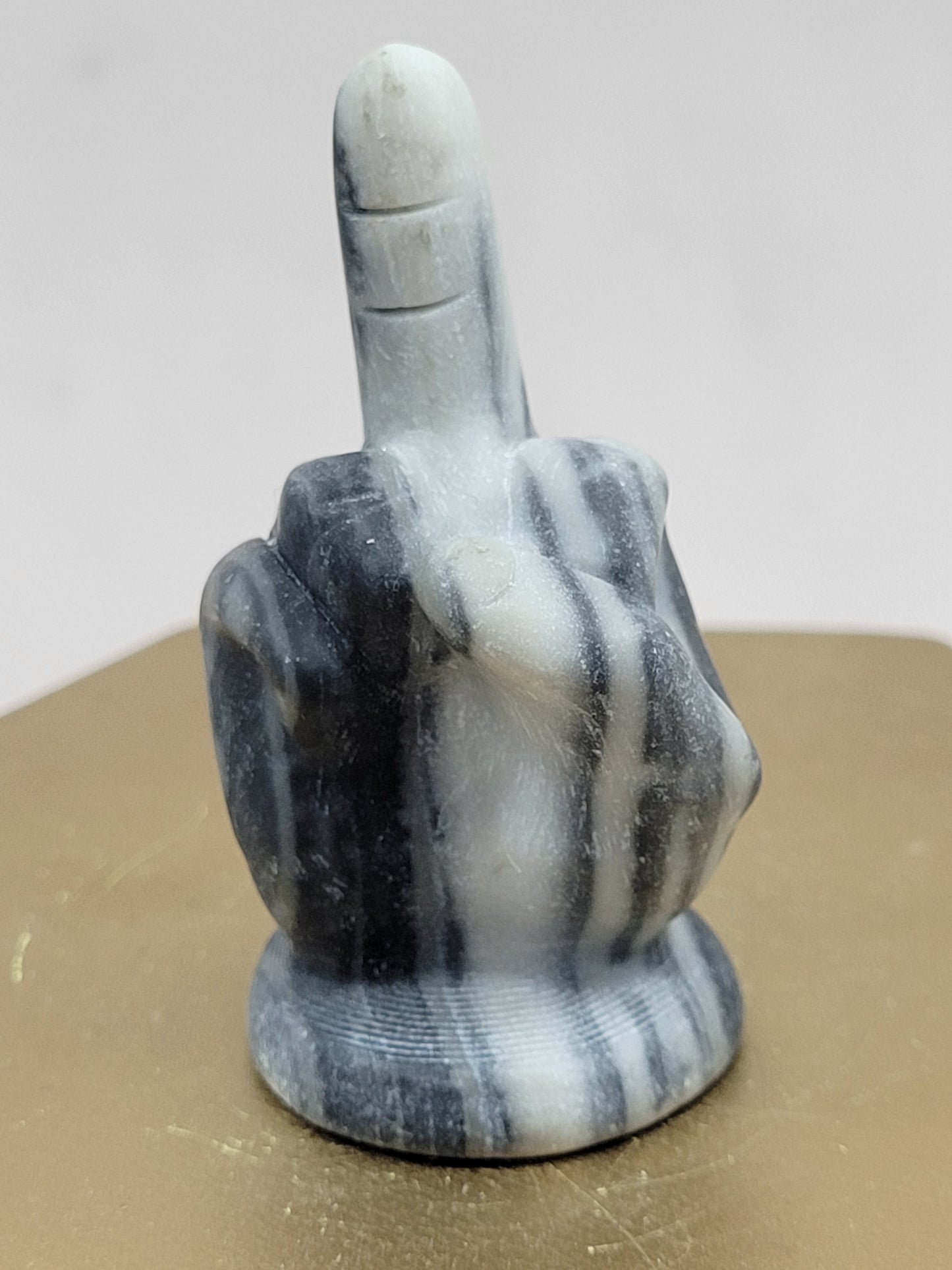 Hand gesture - Middle finger carvings (Tai Chi)