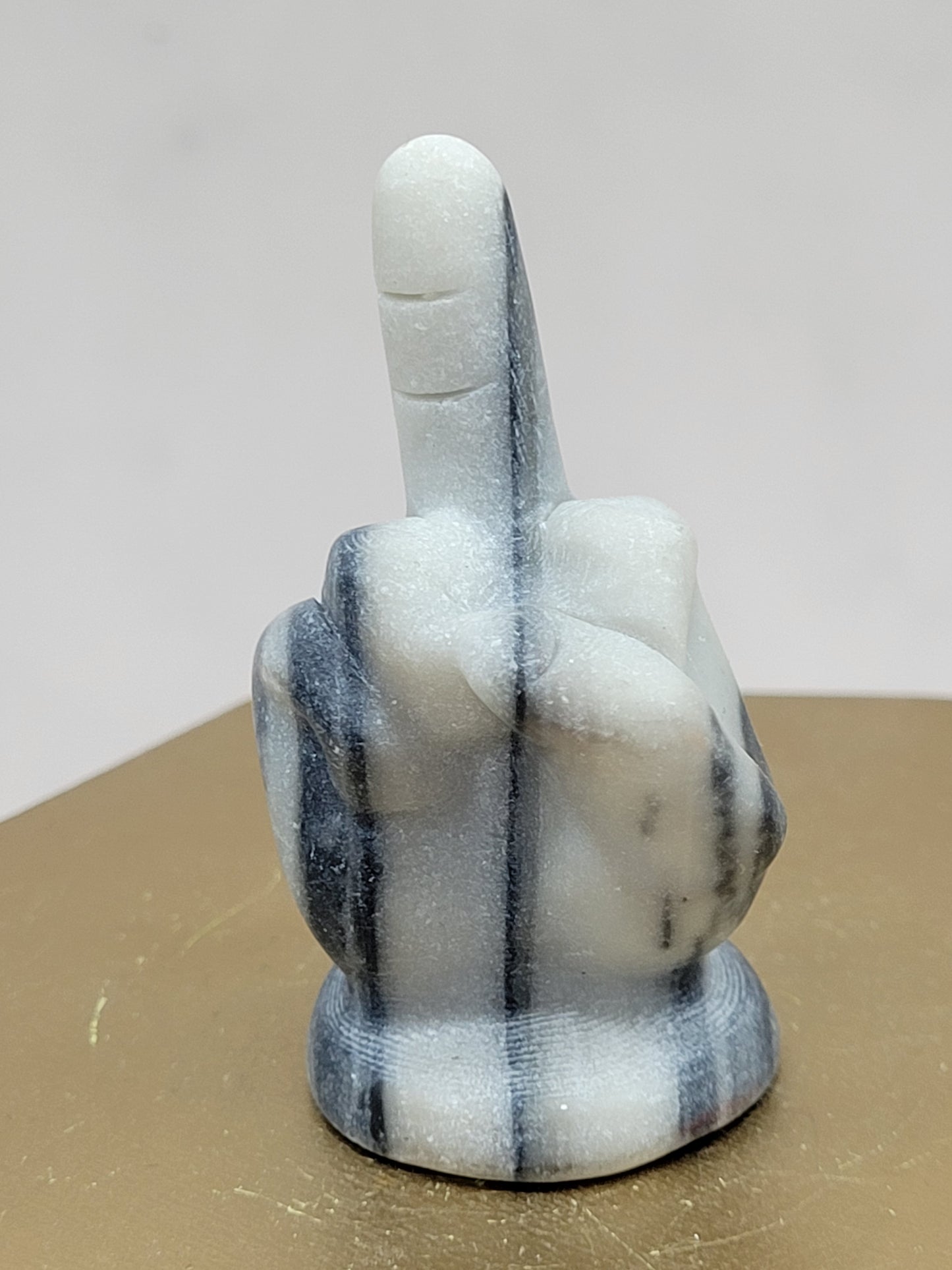 Hand gesture - Middle finger carvings (Tai Chi)