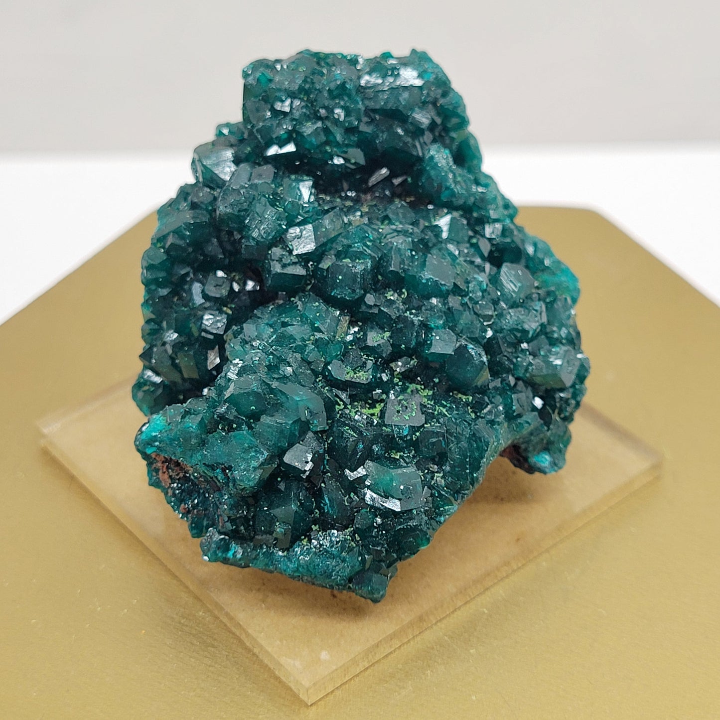 Dioptase specimen