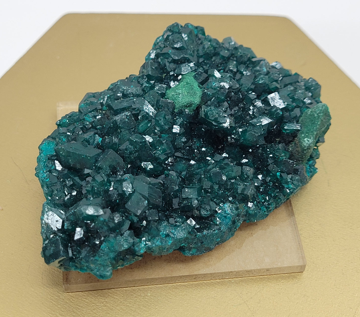 Dioptase specimen