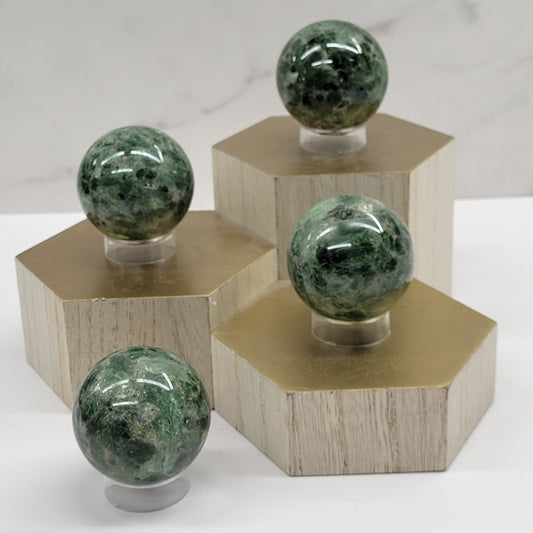 Diopside sphere