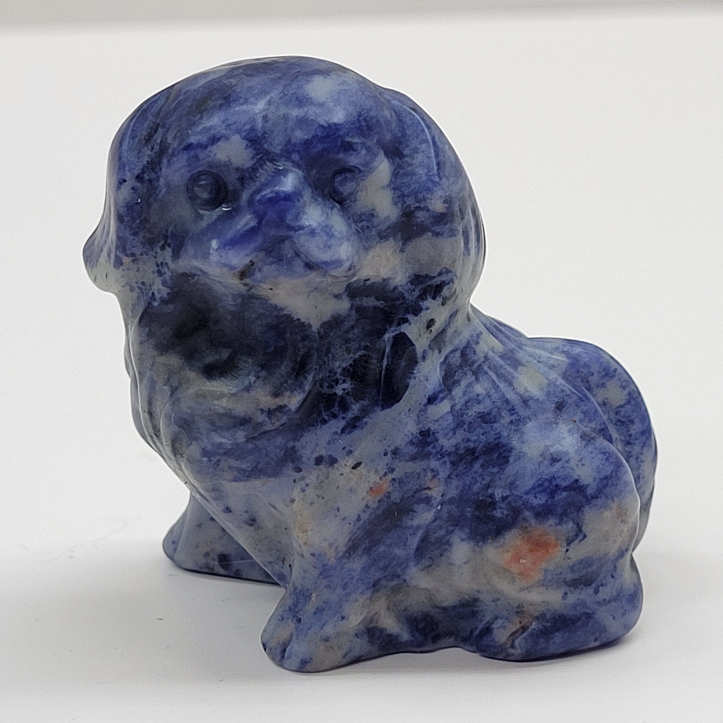 Dog carving - Pekingese