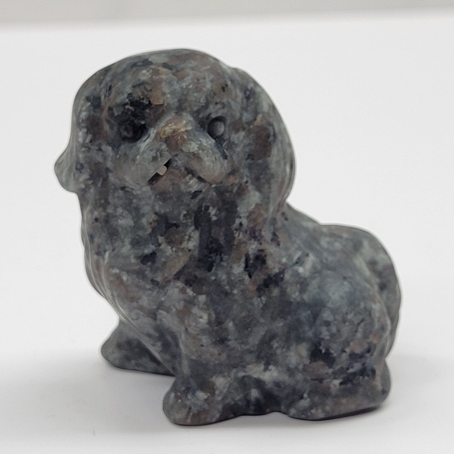 Dog carving - Pekingese