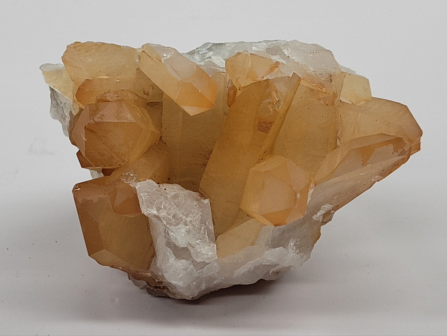Tangerine Quartz clusters