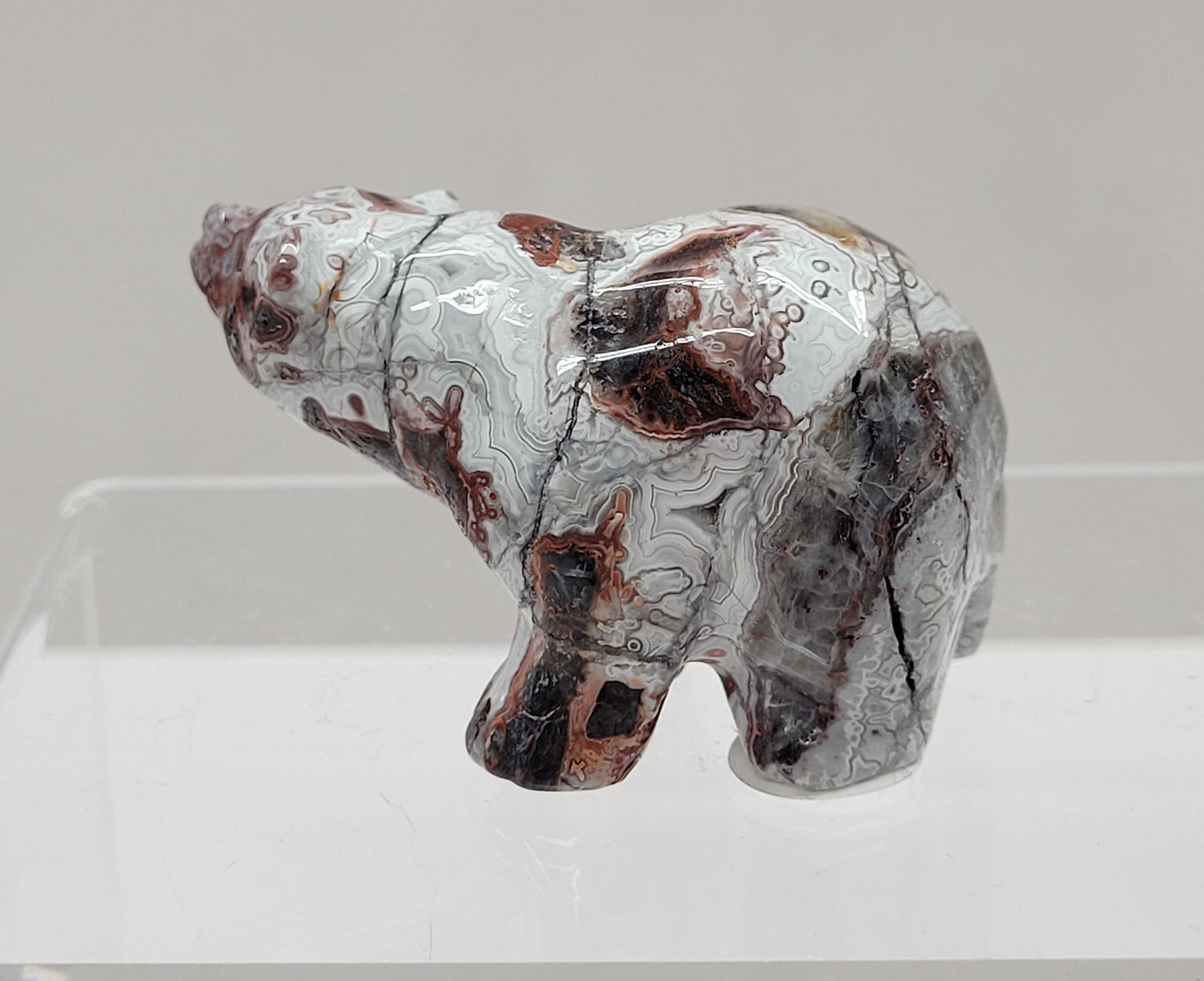 Bear carving - Mexican Agate (small)