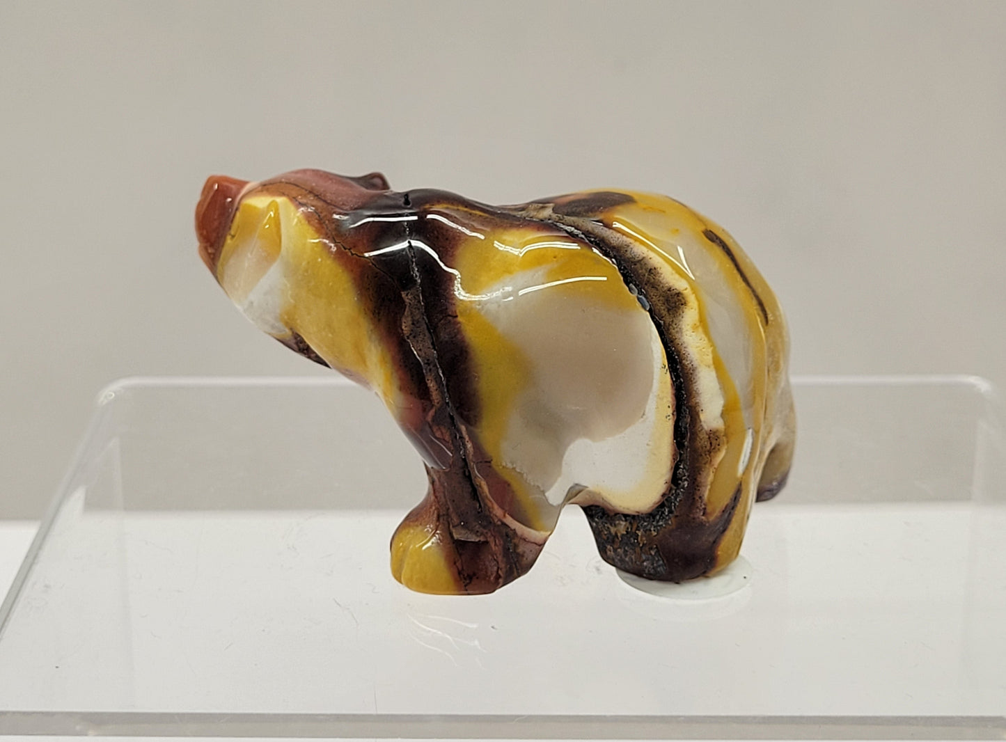 Bear carving - Mookaite (small)
